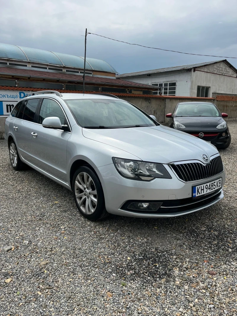 Skoda Superb 2.0 TDI; AUTOMATIC, снимка 2 - Автомобили и джипове - 50932938