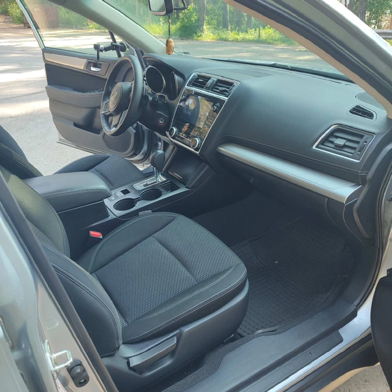 Subaru Outback 2.5, снимка 8 - Автомобили и джипове - 52128576
