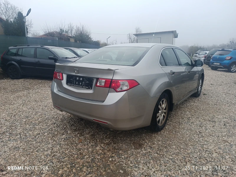 Honda Accord 2.2 150 ks , снимка 6 - Автомобили и джипове - 52534375
