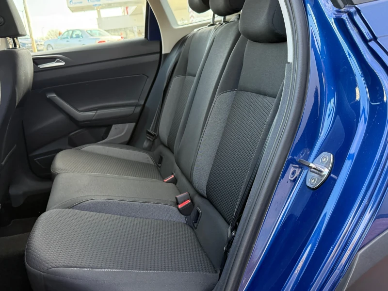 VW Taigo 1.0 TSI  Гаранционен 21000км, снимка 10 - Автомобили и джипове - 52682636