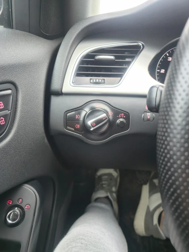 Audi A4, снимка 10 - Автомобили и джипове - 52892376