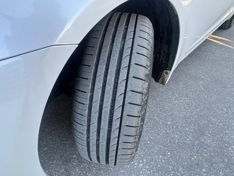 Toyota Avensis 1.8i EURO5 АЛКАНТАРА, снимка 17 - Автомобили и джипове - 52929236