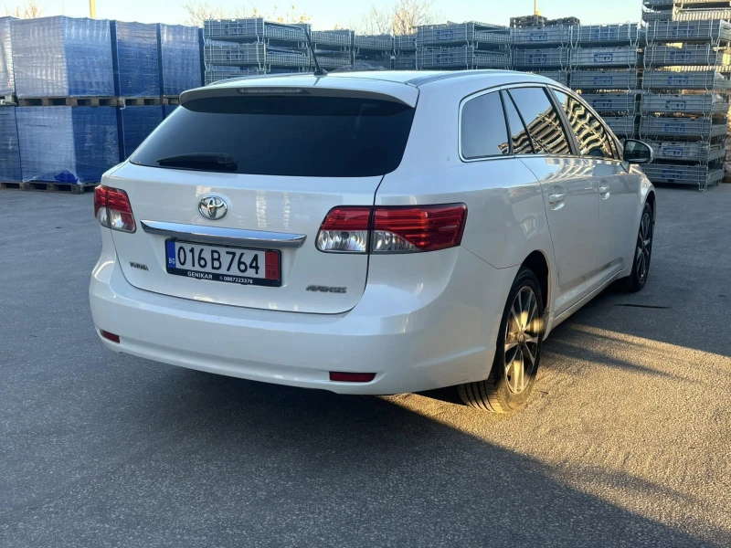 Toyota Avensis 1.8i EURO5 АЛКАНТАРА, снимка 4 - Автомобили и джипове - 52929236