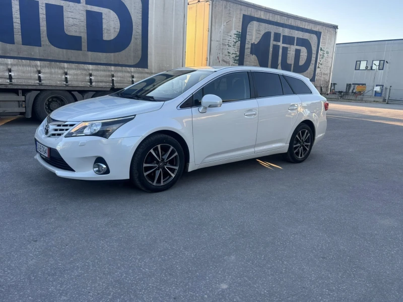 Toyota Avensis 1.8i EURO5 АЛКАНТАРА, снимка 6 - Автомобили и джипове - 52929236