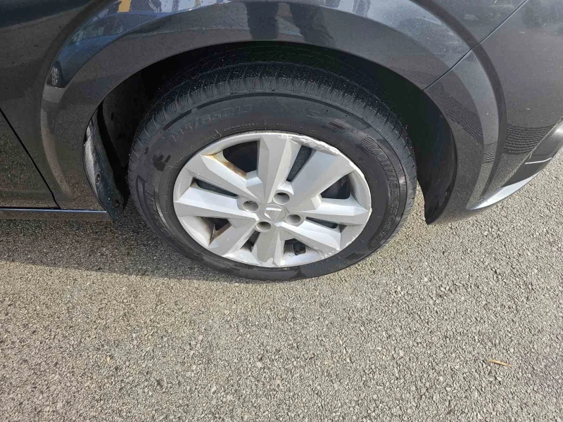 Dacia Logan 1.0 TCe 90 Stop&Start LPG, снимка 14 - Автомобили и джипове - 53344755