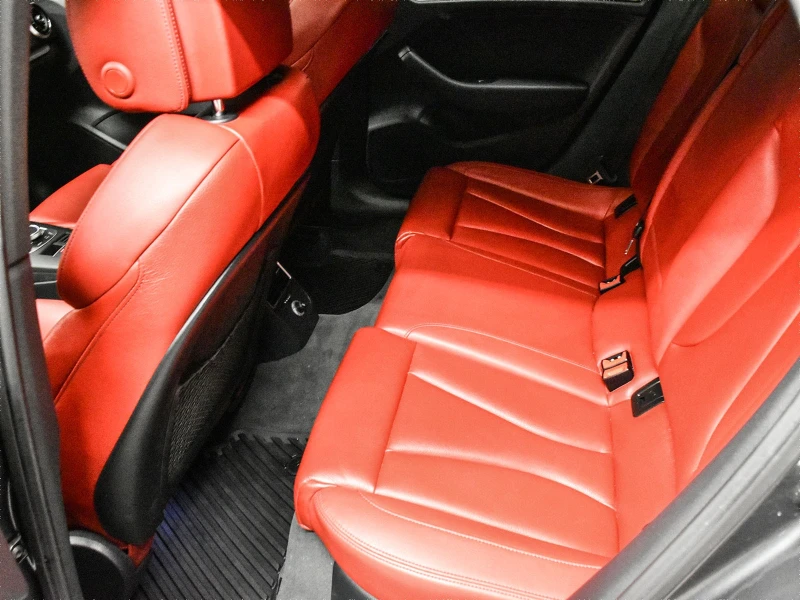 Audi S3 PREMIUM PLUS С РЕГИСТРАЦИЯ & АВТО КРЕДИТ, снимка 13 - Автомобили и джипове - 53415413