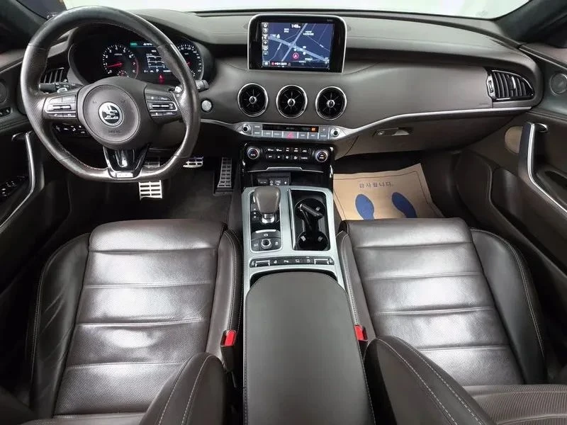 Kia Stinger, снимка 7 - Автомобили и джипове - 56690350