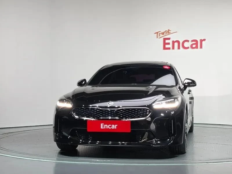 Kia Stinger, снимка 3 - Автомобили и джипове - 56690350
