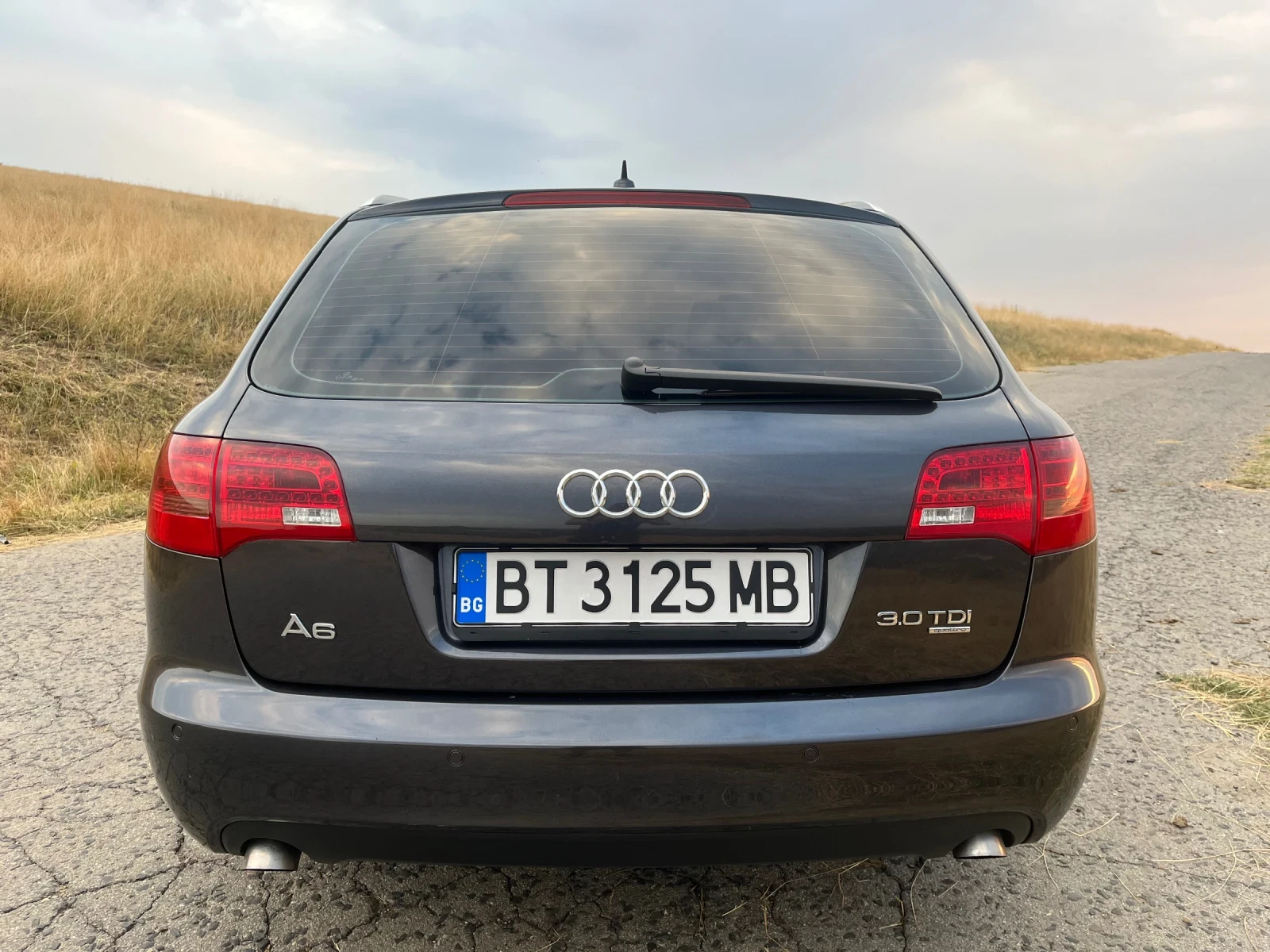 Audi A6 3000 - изображение 6
