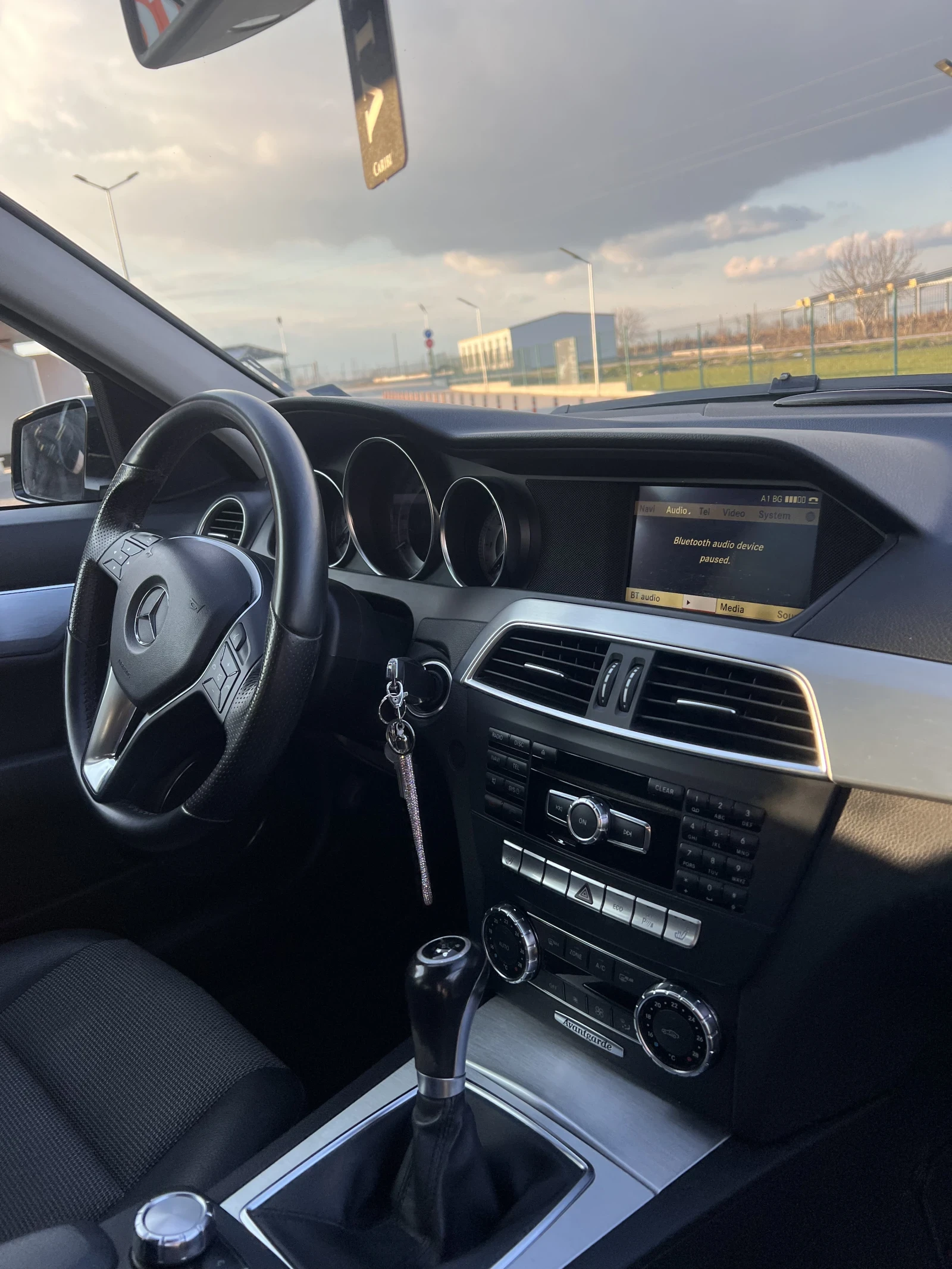 Mercedes-Benz C 200  - изображение 6