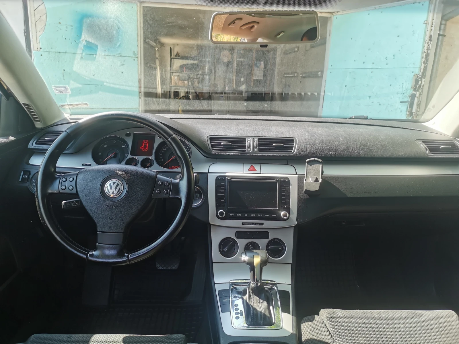 VW Passat Нави-Автомат-2.0BMP-8-клапана - изображение 9