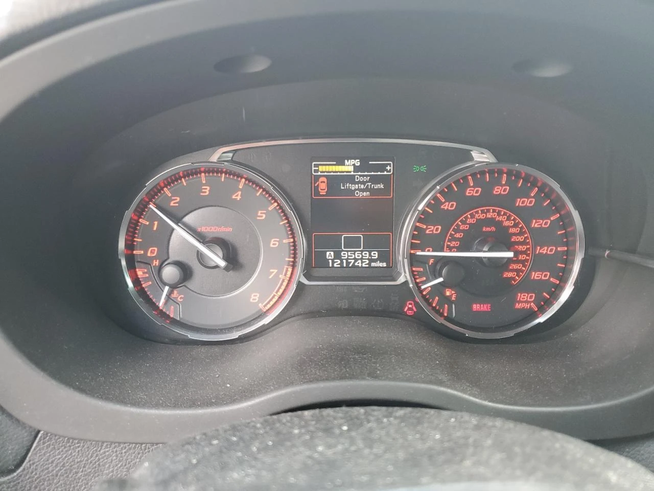 Subaru WRX Premium / 2.0T / AWD / Ръчна / Кожа / Xenon /  - изображение 9