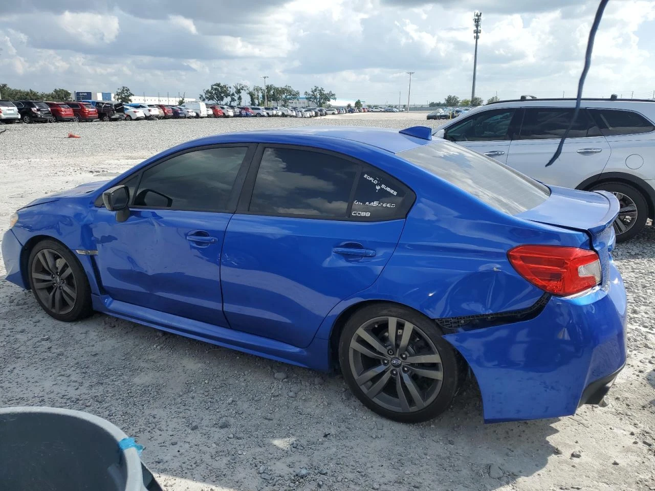 Subaru WRX Premium / 2.0T / AWD / Ръчна / Кожа / Xenon /  - изображение 2
