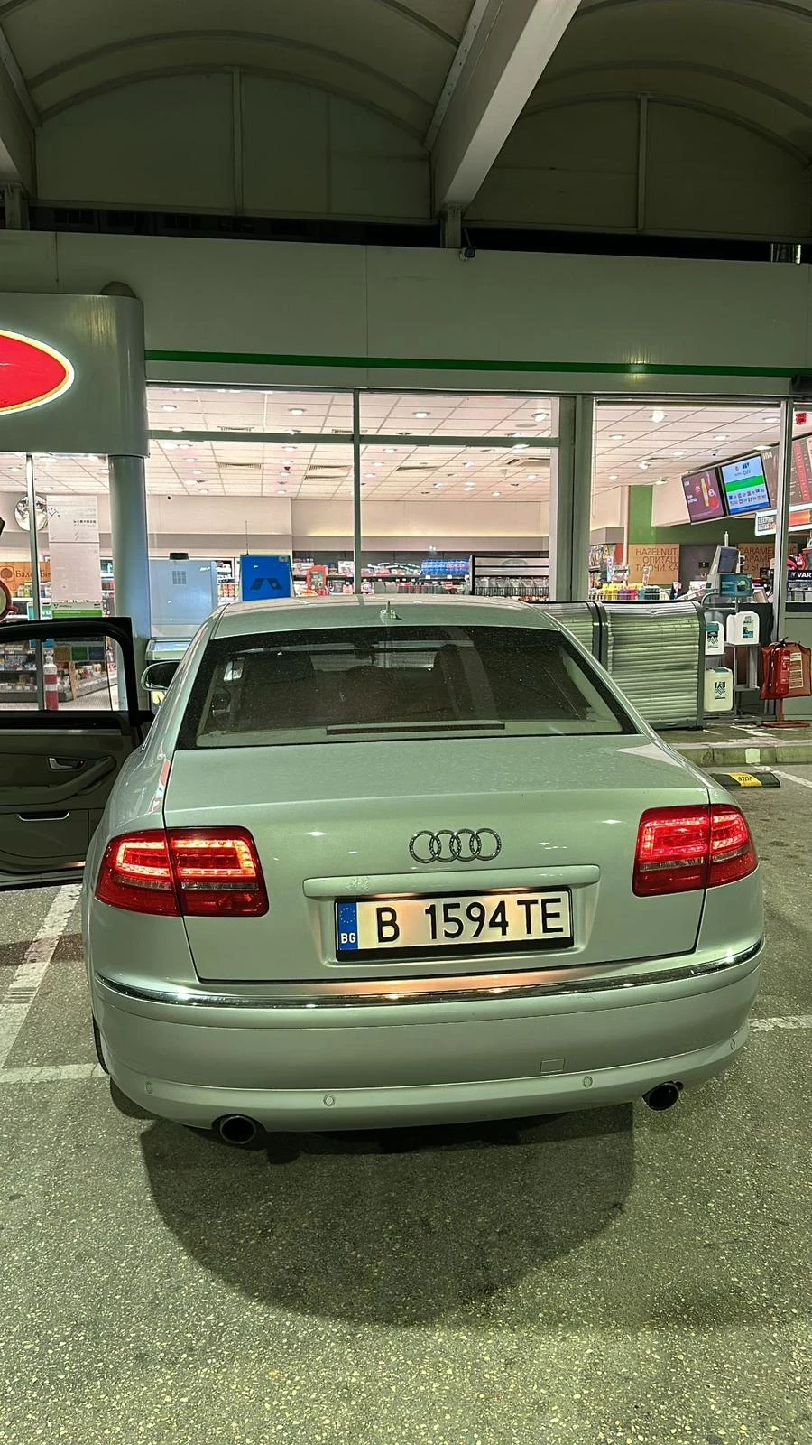 Audi A8 4.2 - изображение 4