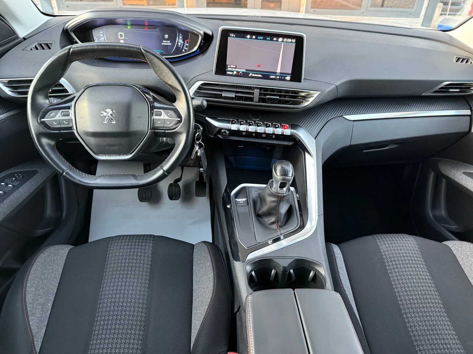 Peugeot 3008 1.6 HDI Отлично състояние! Пълна сервизна история! - изображение 7