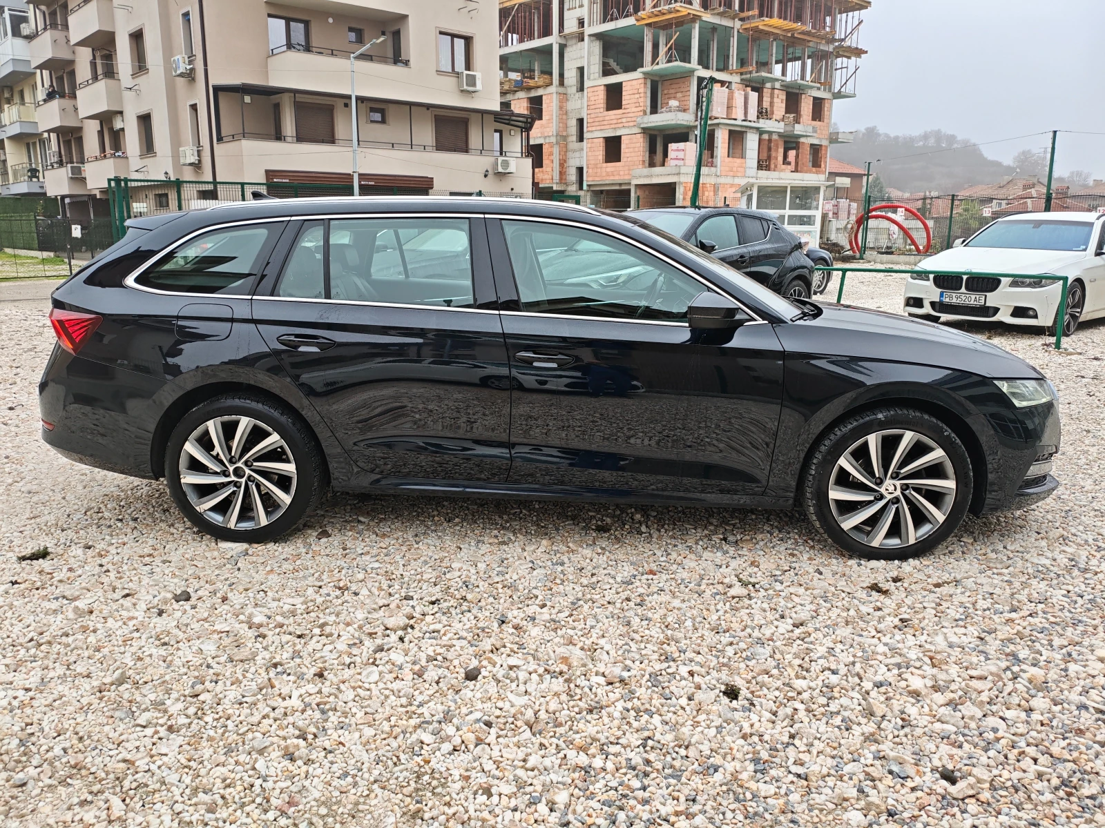 Skoda Octavia 2.0 Tdi DSG Style Plus - изображение 4