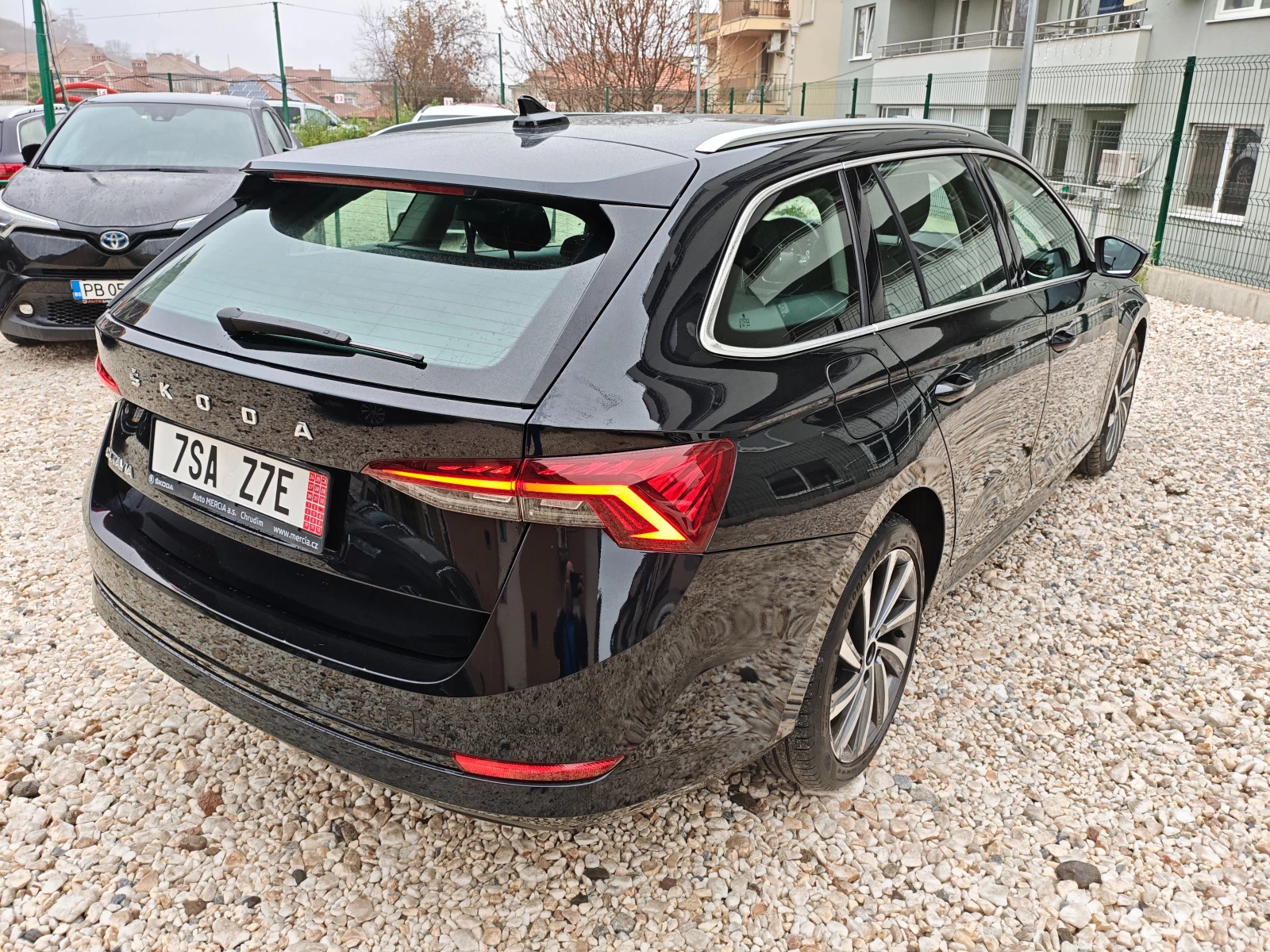 Skoda Octavia 2.0 Tdi DSG Style Plus - изображение 5