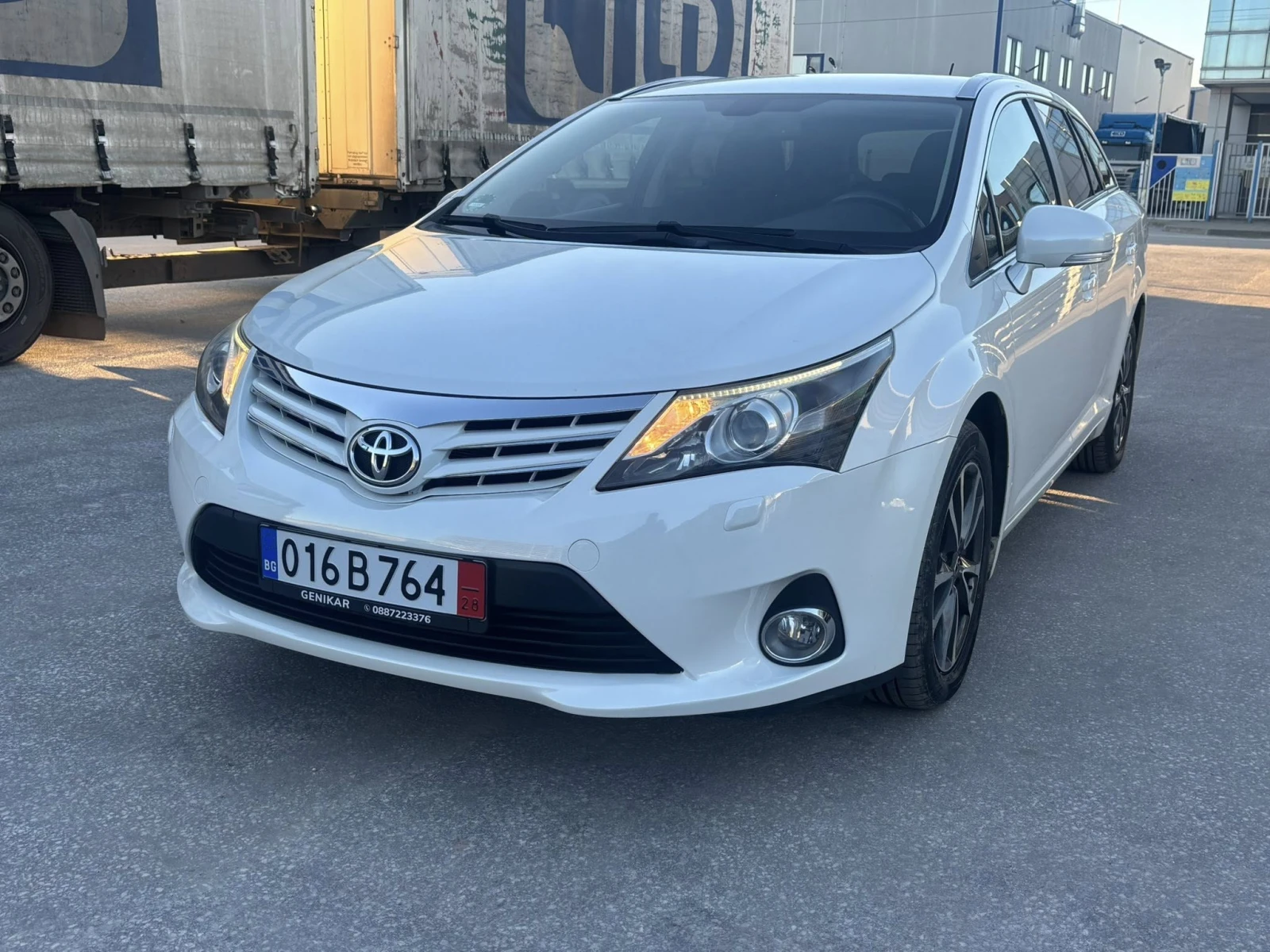 Toyota Avensis 1.8i EURO5 АЛКАНТАРА - изображение 2
