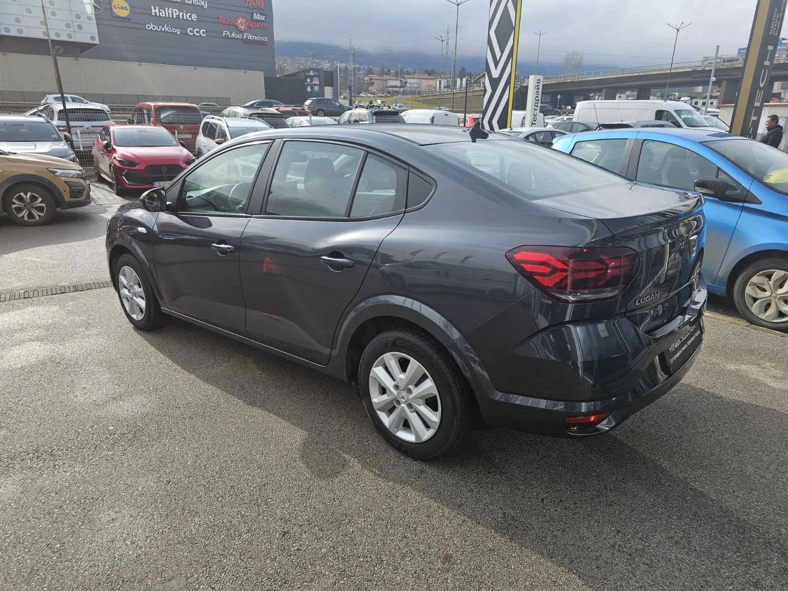 Dacia Logan 1.0 TCe 90 Stop&Start LPG - изображение 4