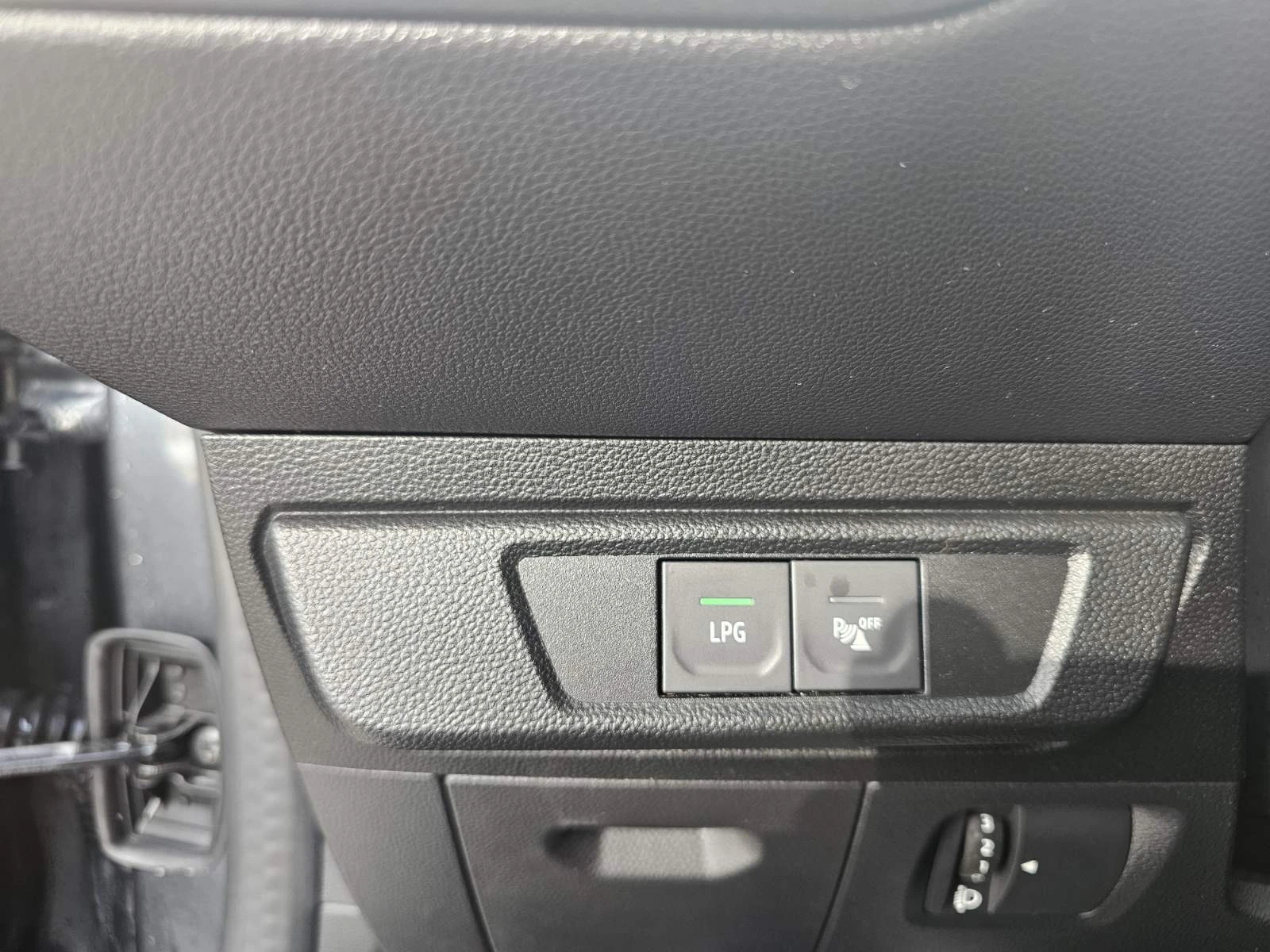 Dacia Logan 1.0 TCe 90 Stop&Start LPG | Mobile.bg � ����������� 11