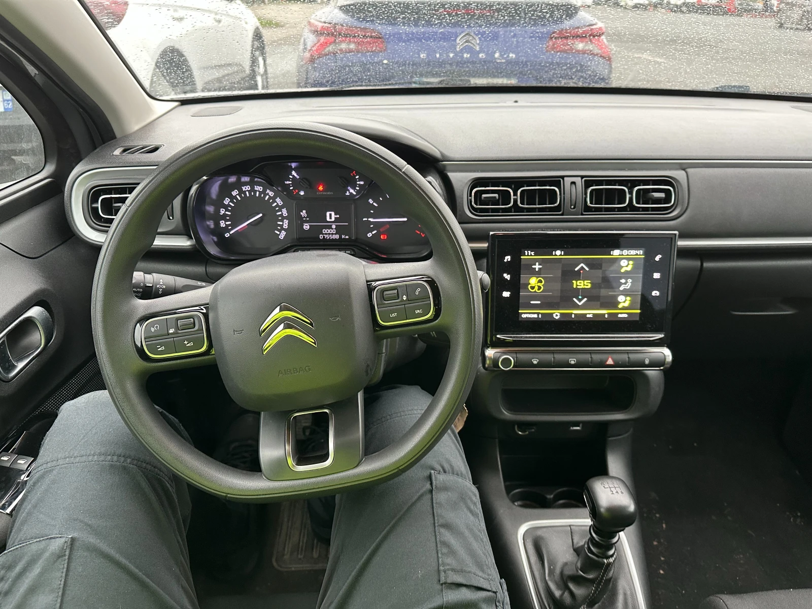 Citroen C3 1.2i Shine, снимка 5 - Автомобили и джипове - 53900192