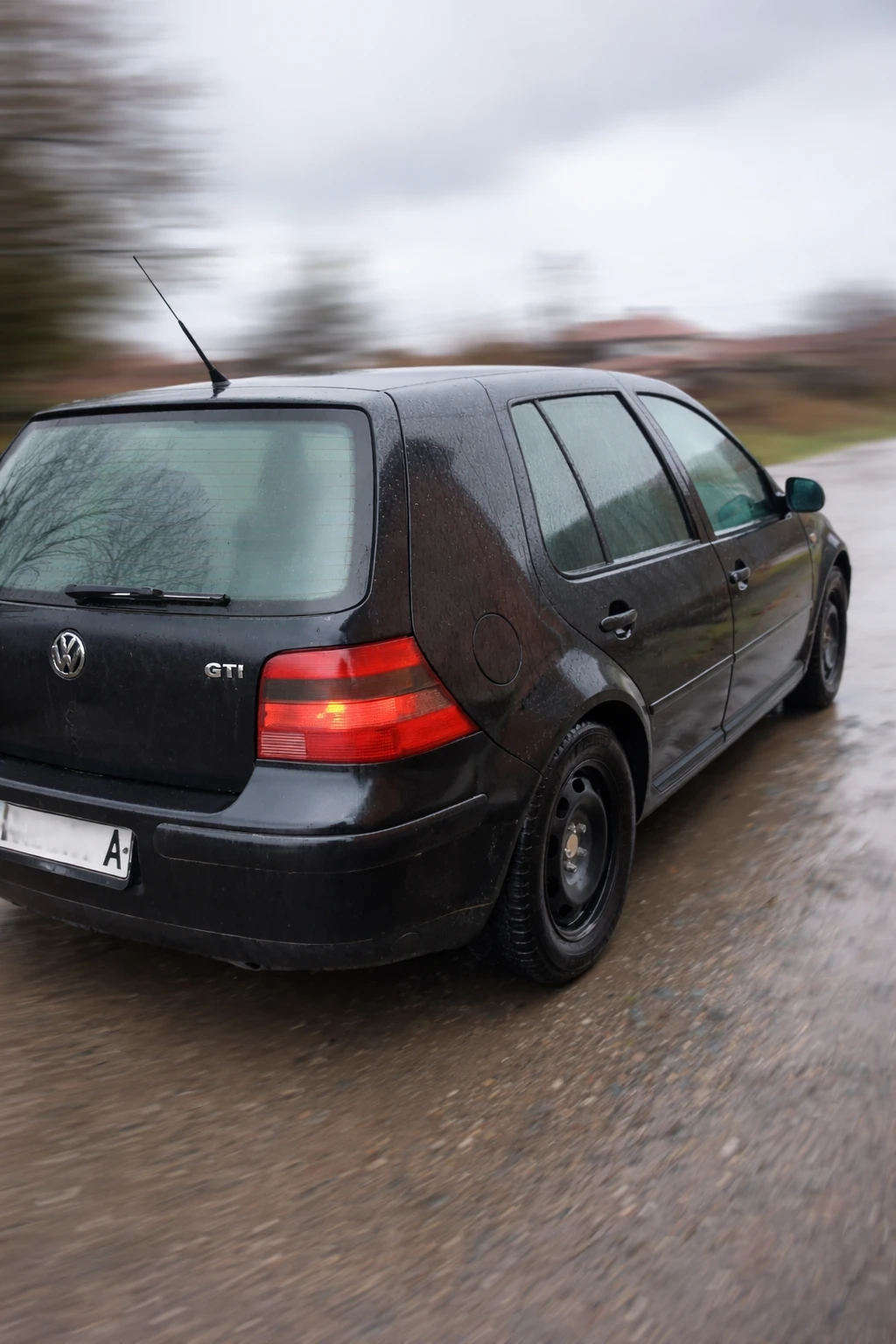 VW Golf 1.8T GTI, снимка 4 - Автомобили и джипове - 54066230