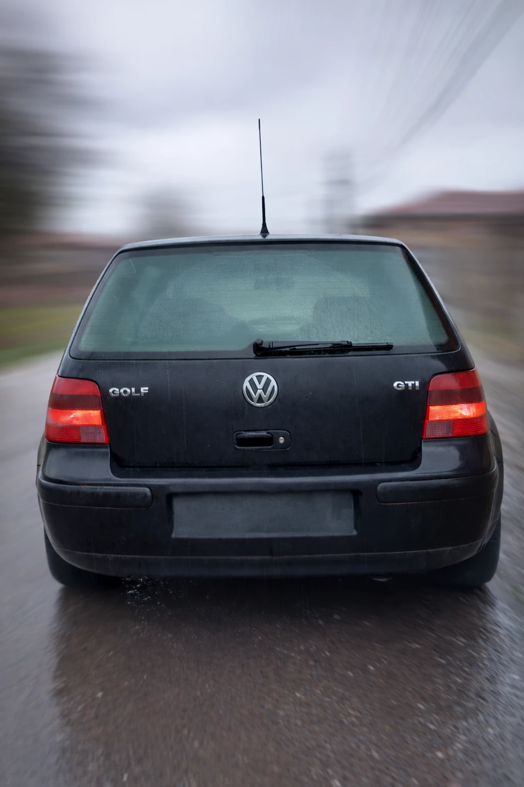 VW Golf 1.8T GTI, снимка 3 - Автомобили и джипове - 54066230