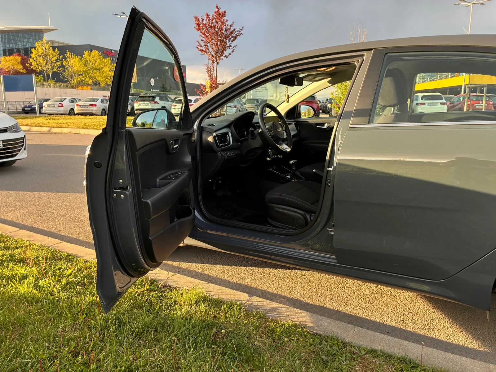 Kia Rio, снимка 7 - Автомобили и джипове - 54392174