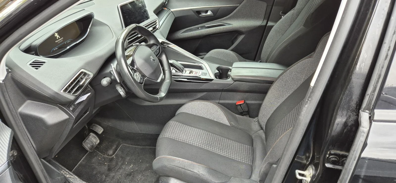 Peugeot 5008, снимка 5 - Автомобили и джипове - 54547044