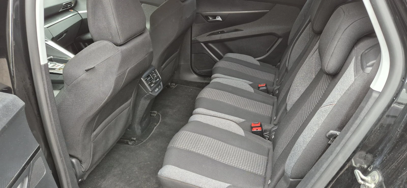 Peugeot 5008, снимка 4 - Автомобили и джипове - 54547044