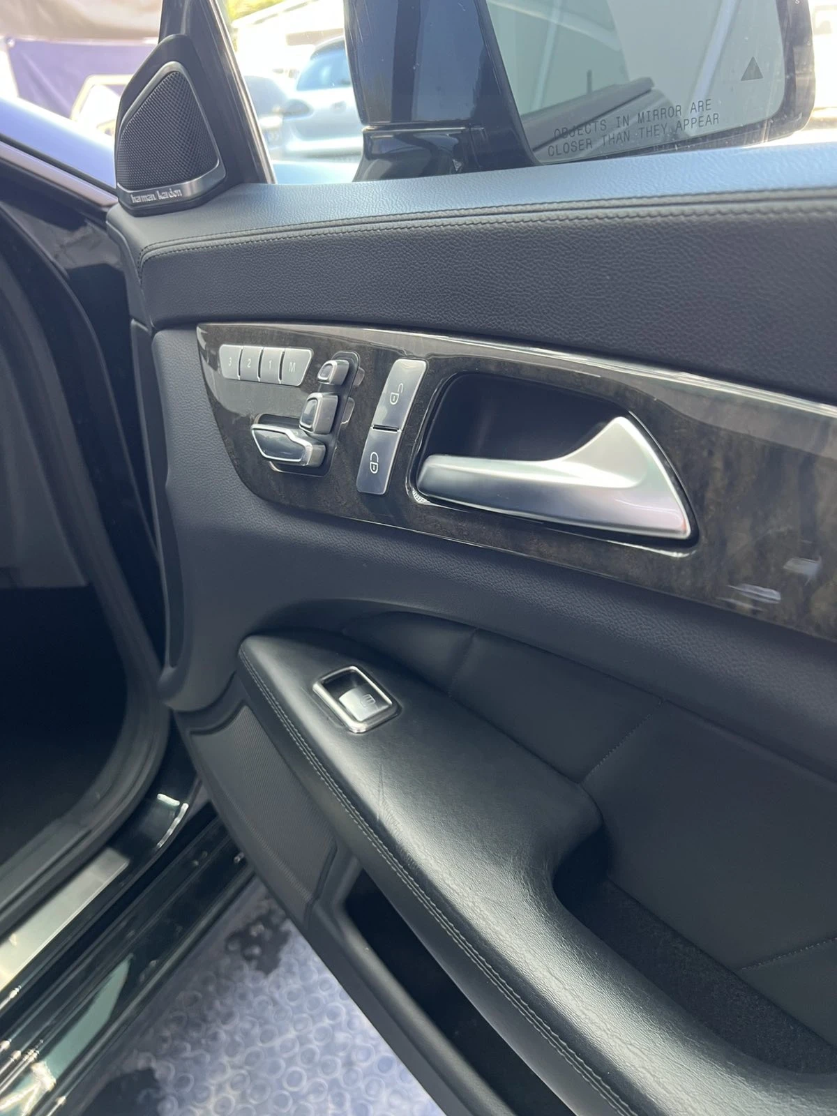 Mercedes-Benz CLS 63 AMG W218, снимка 11 - Автомобили и джипове - 54576851