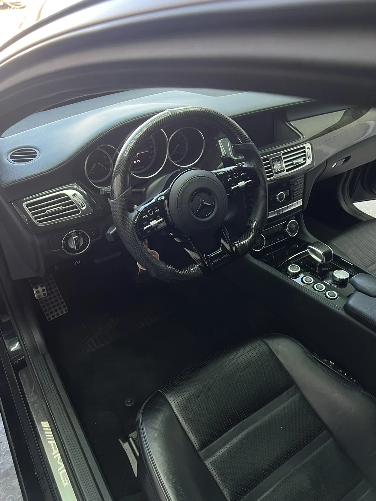 Mercedes-Benz CLS 63 AMG W218, снимка 6 - Автомобили и джипове - 54576851
