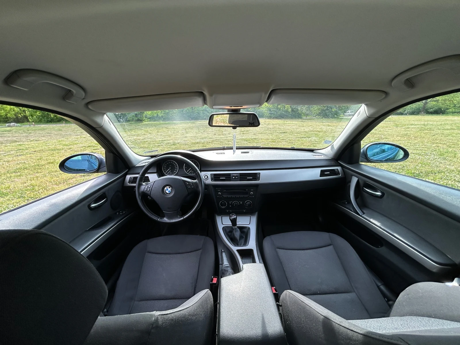 BMW 320, снимка 8 - Автомобили и джипове - 54610284