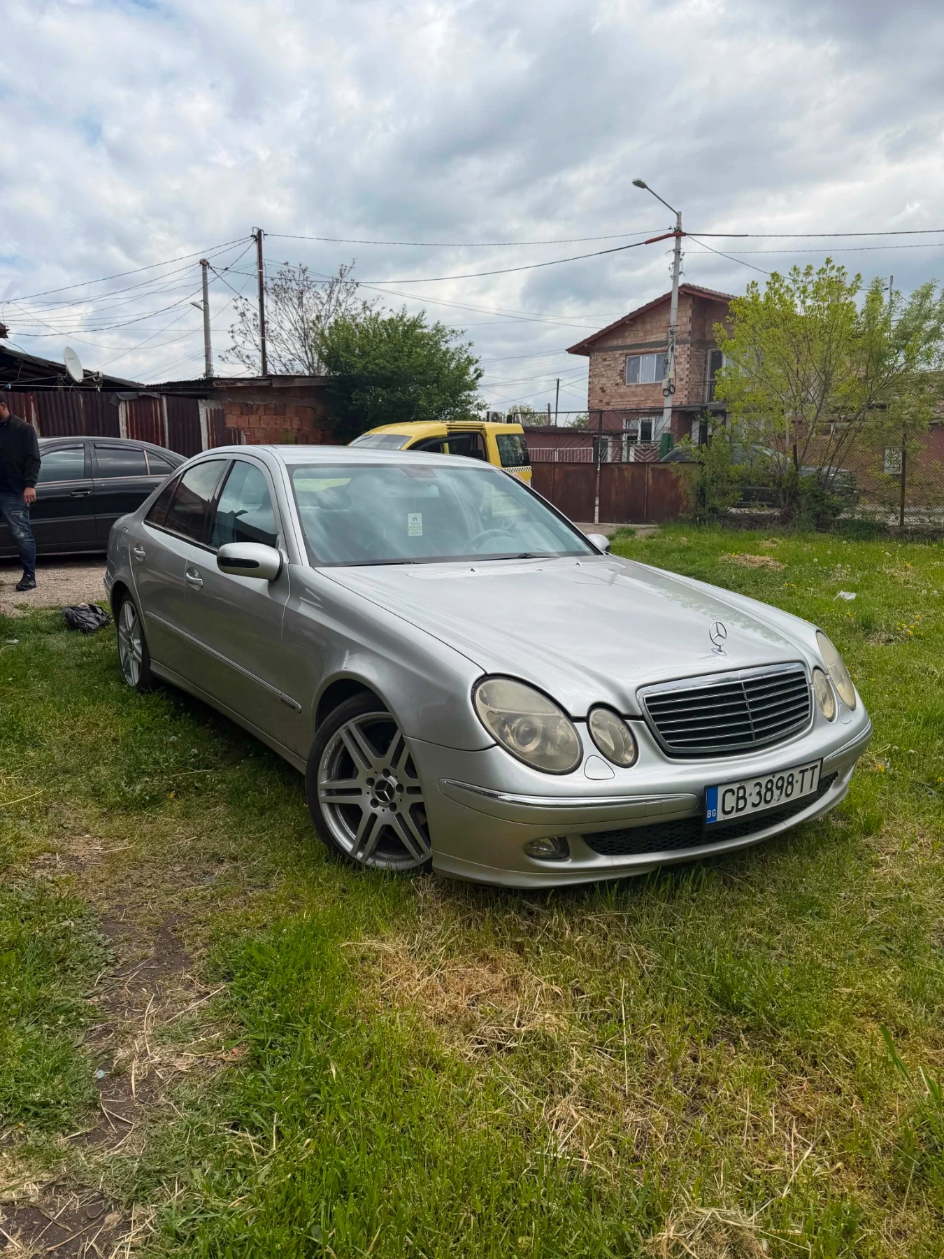 Mercedes-Benz E 320, снимка 2 - Автомобили и джипове - 54627752