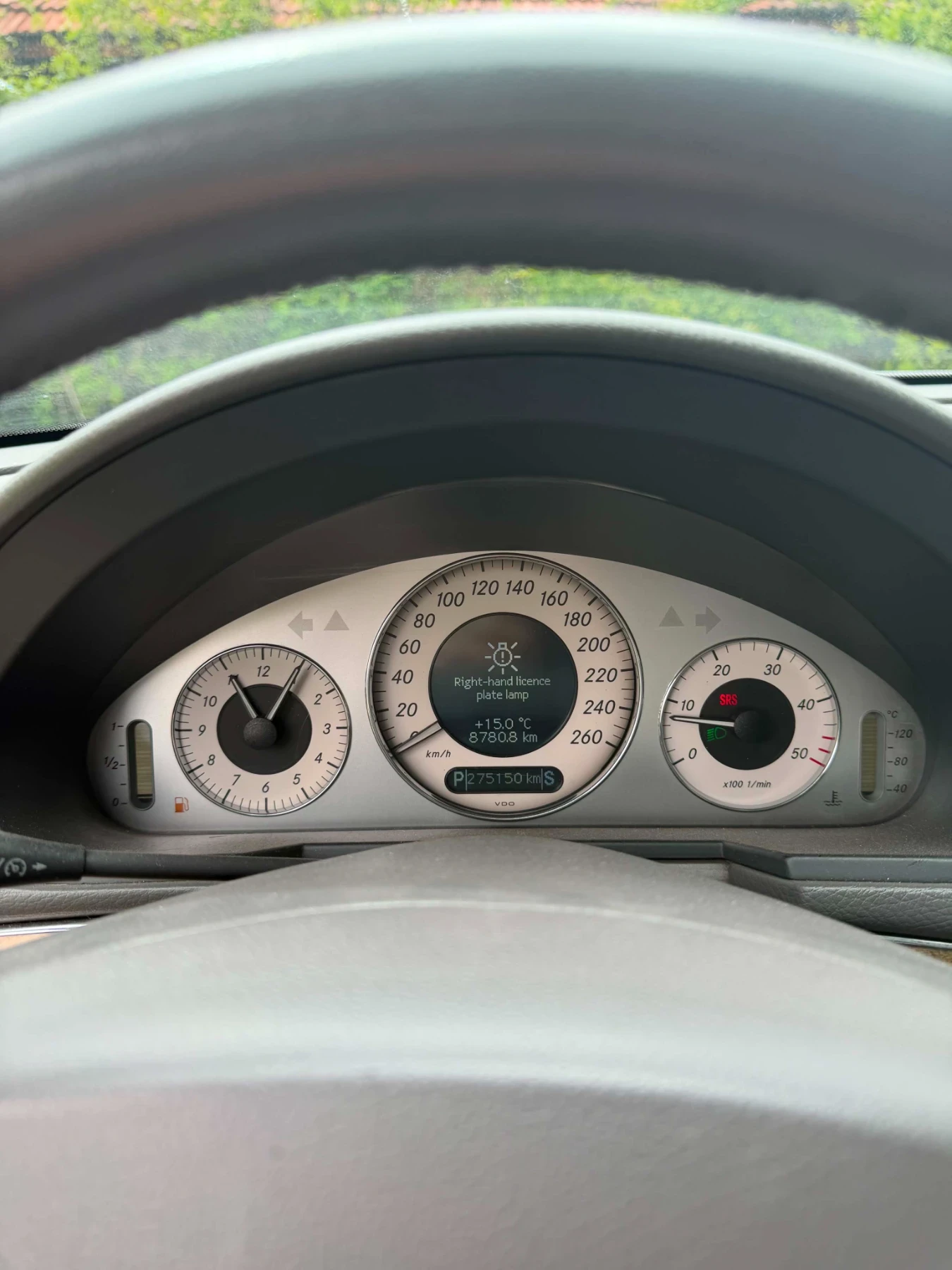 Mercedes-Benz E 320, снимка 4 - Автомобили и джипове - 54627752