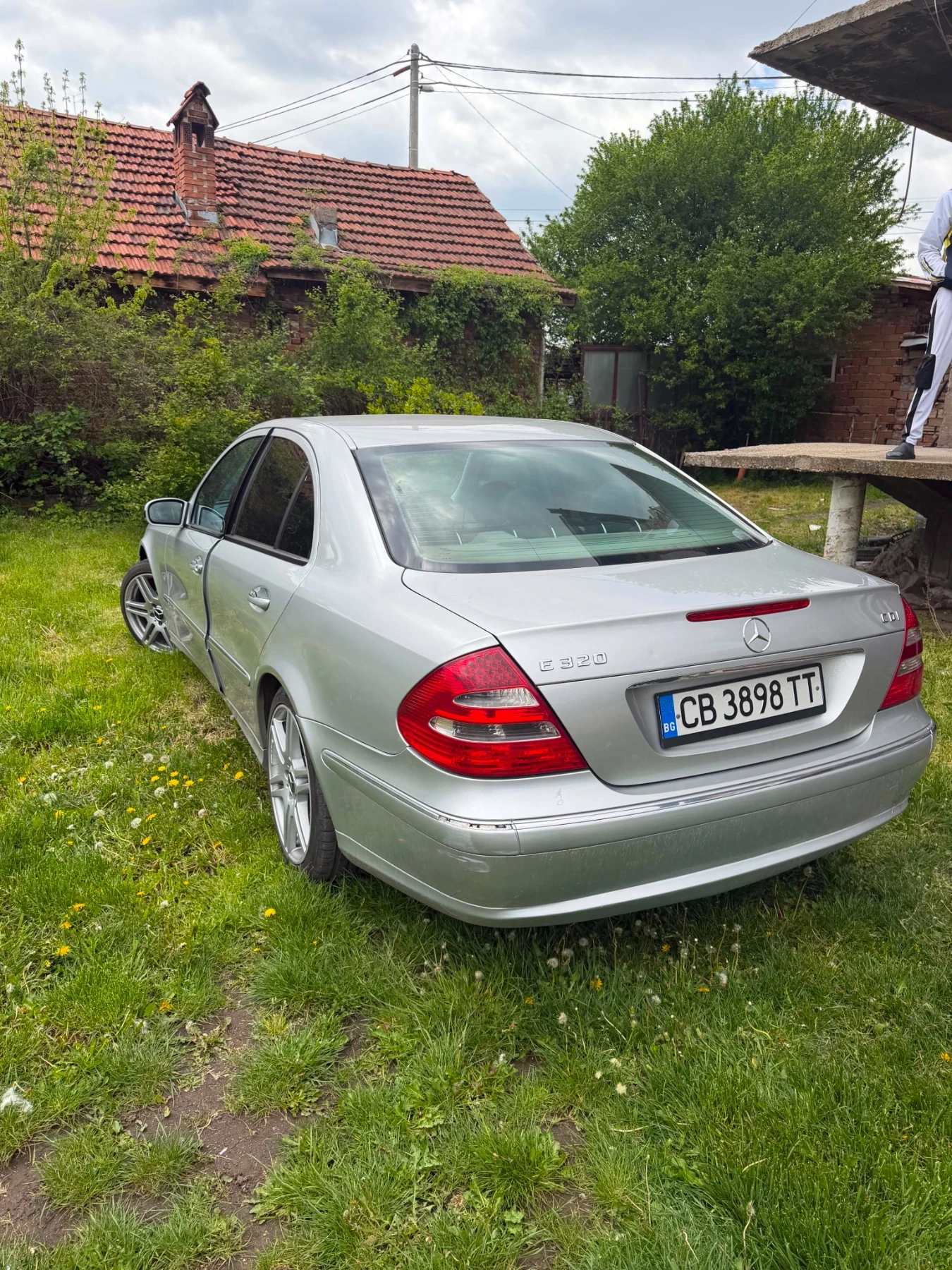 Mercedes-Benz E 320, снимка 3 - Автомобили и джипове - 54627752