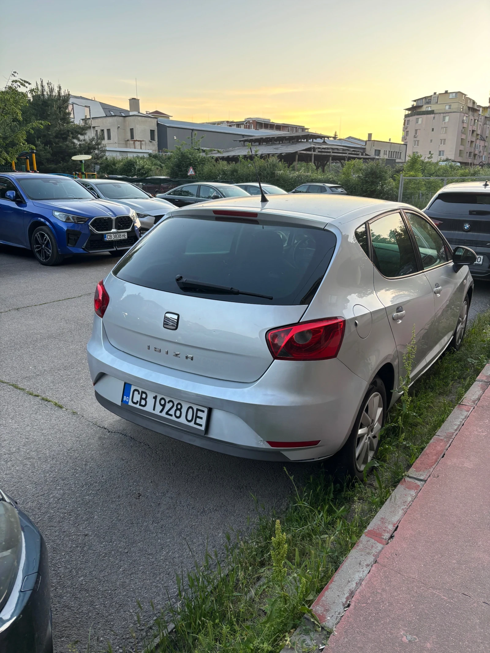 Seat Ibiza, снимка 7 - Автомобили и джипове - 54714781