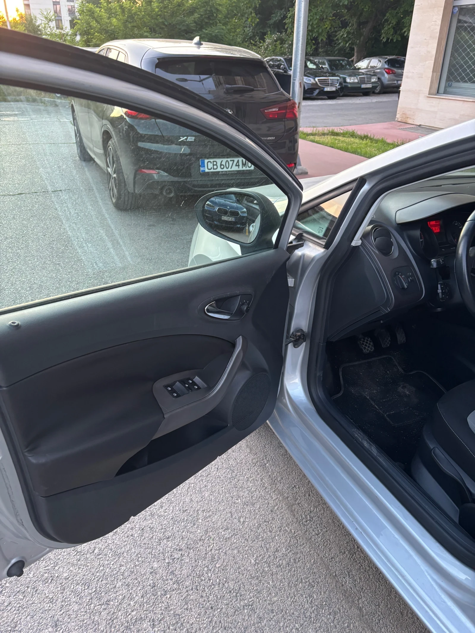 Seat Ibiza, снимка 5 - Автомобили и джипове - 54714781