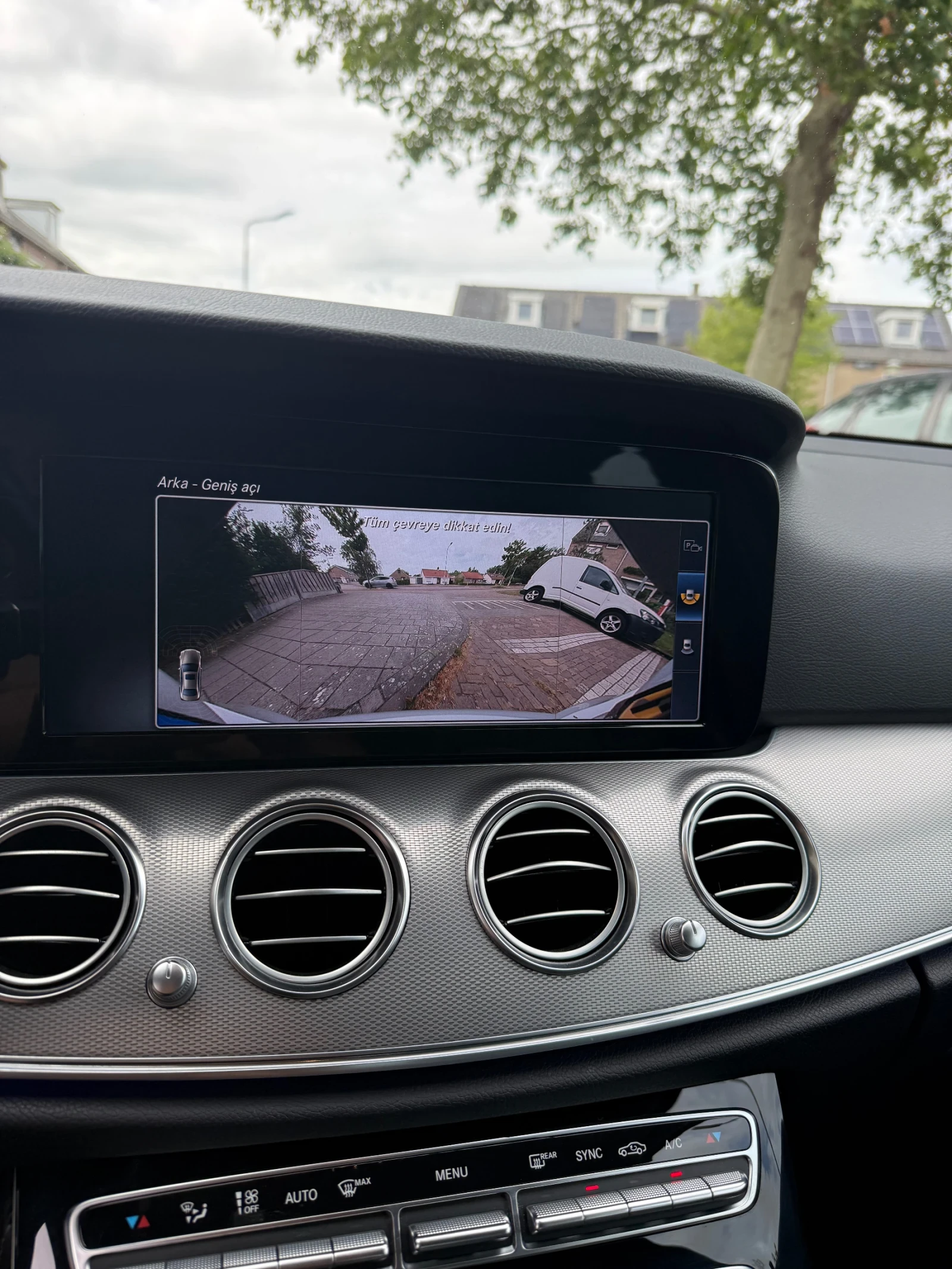 Mercedes-Benz E 200 Ambition  ПЕРФЕКТЕН !, снимка 8 - Автомобили и джипове - 54967628