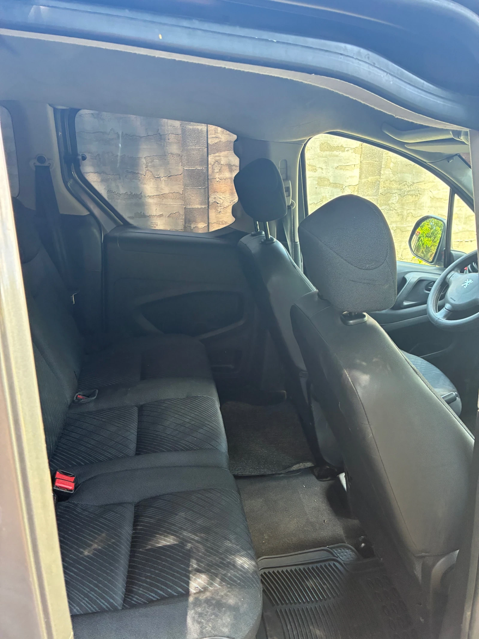 Peugeot Partner 1.6 hdi, снимка 8 - Автомобили и джипове - 54987239