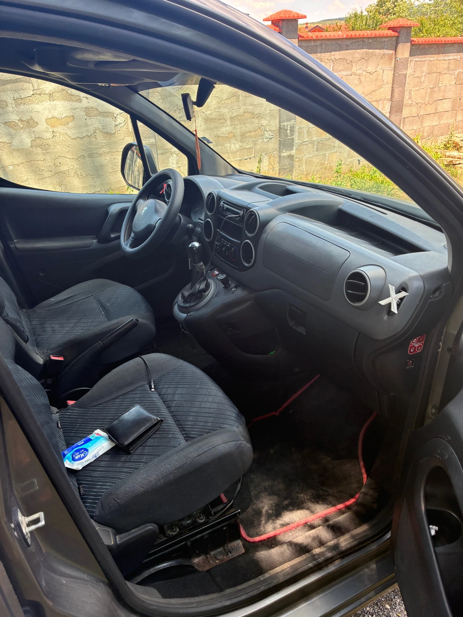 Peugeot Partner 1.6 hdi, снимка 7 - Автомобили и джипове - 54987239
