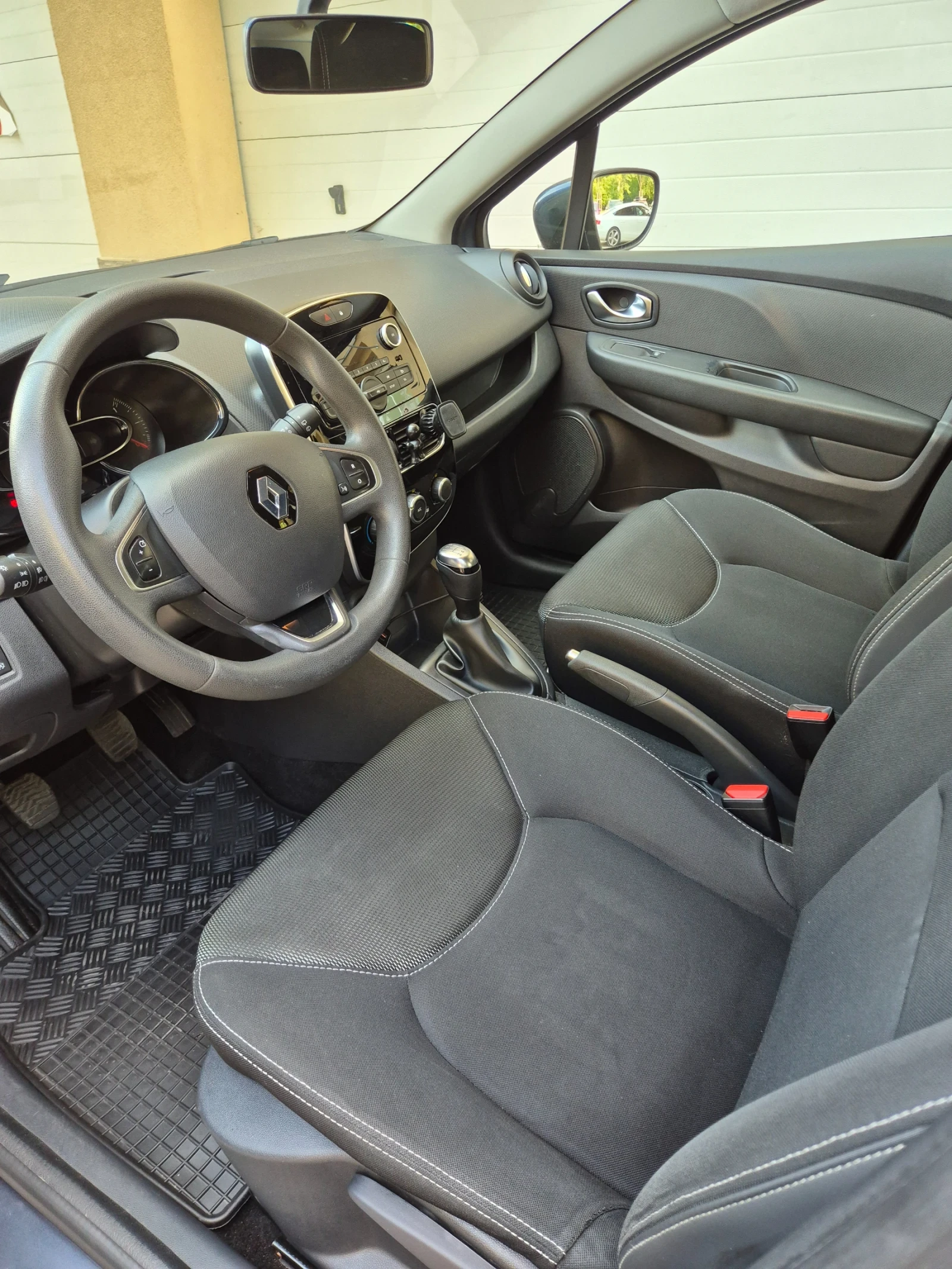 Renault Clio Grandtour, снимка 7 - Автомобили и джипове - 55568157