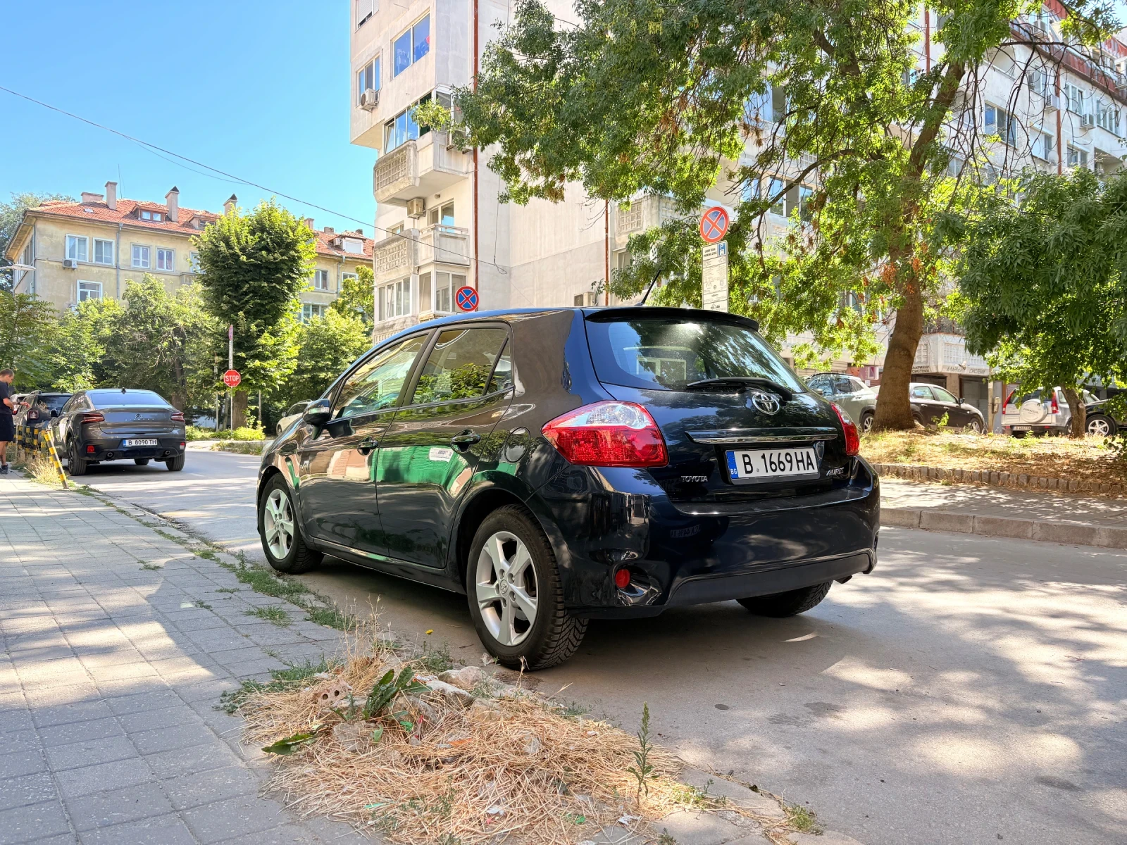 Toyota Auris Първи собственик !, снимка 3 - Автомобили и джипове - 55678328
