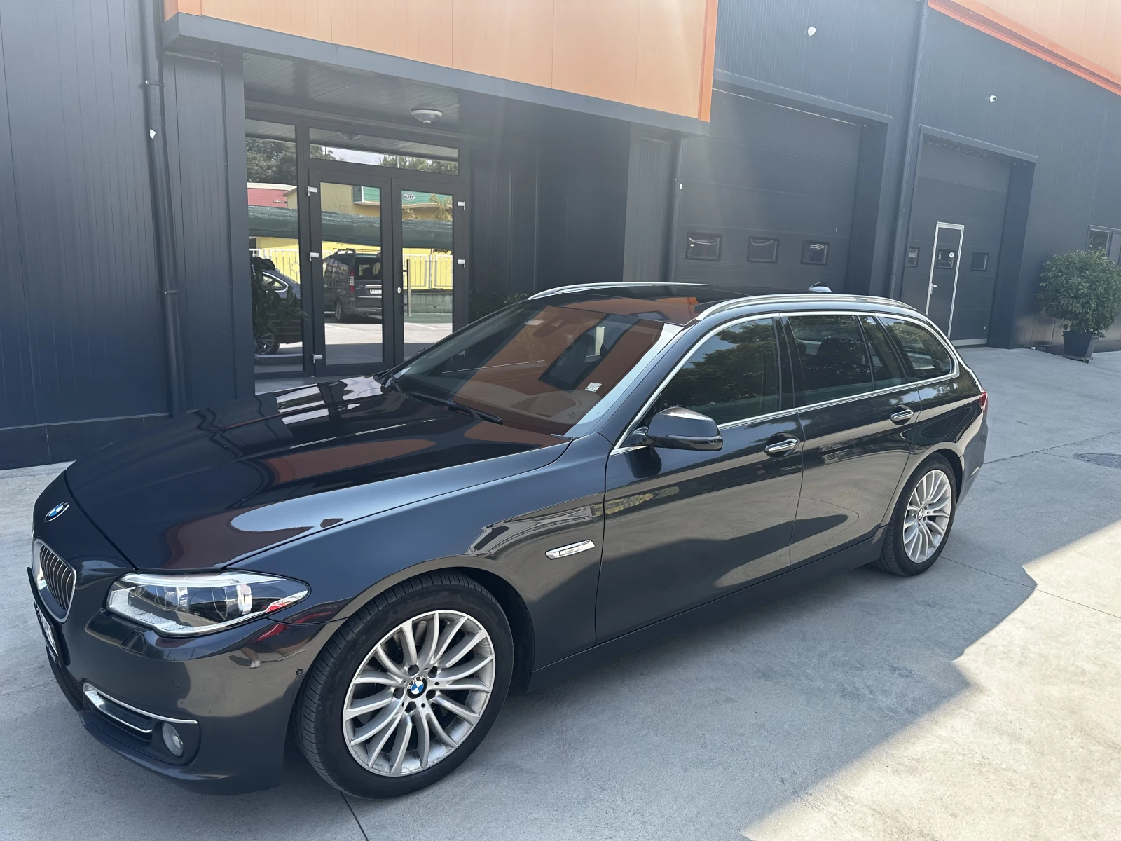 BMW 535 535d xDrive LCI Luxury, снимка 3 - Автомобили и джипове - 55724138