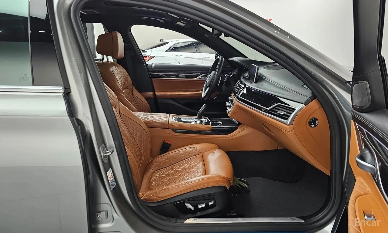 BMW 730 730Ld xDrive M Sport/ЛАЗЕРИ/ДИСТРОНИК/360/ОБДУХ/, снимка 11 - Автомобили и джипове - 55833072