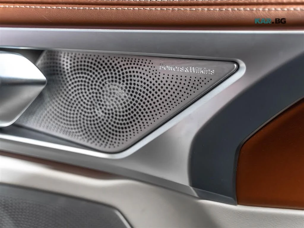 BMW 850 DISTRONIC* 360* ОБДУХ* INDIVIDUAL* HUD, снимка 10 - Автомобили и джипове - 55929294