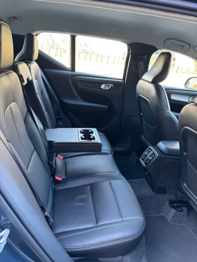Volvo XC40, снимка 8