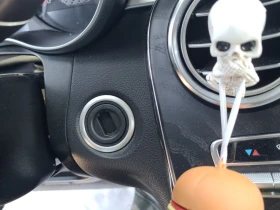 Mercedes-Benz GLC 63 AMG CARFAX АВТО КРЕДИТ  - 32350 лв. / 16540.29 € - 53581837 6