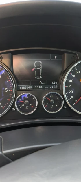 VW Touareg - 3000 € / 5867.49 лв. - 69084052 7