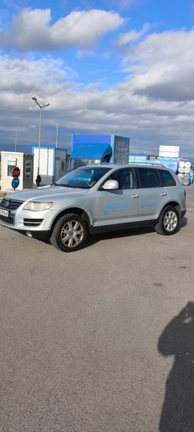 VW Touareg - 3000 € / 5867.49 лв. - 69084052 2